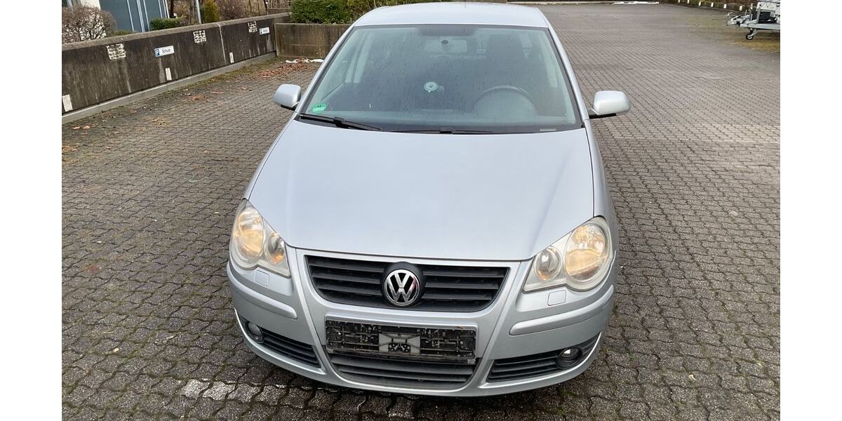 VW Polo 124.000 km 2.690 € Feldkirchen 85622