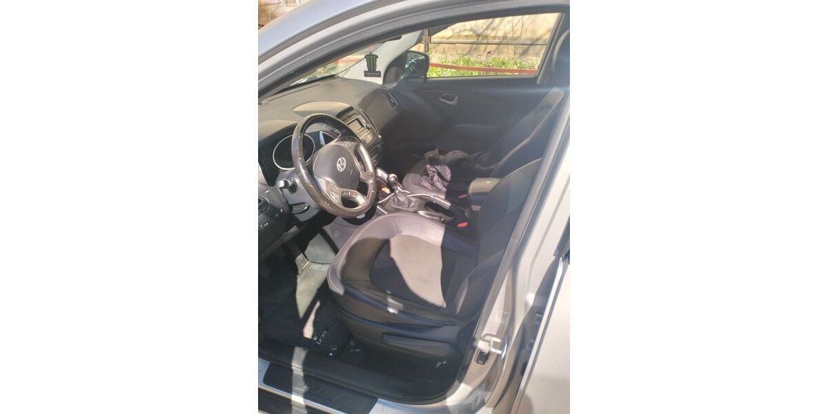 Hyundai ix35 118.000 km 7.000 &euro; Nurnberg 09402