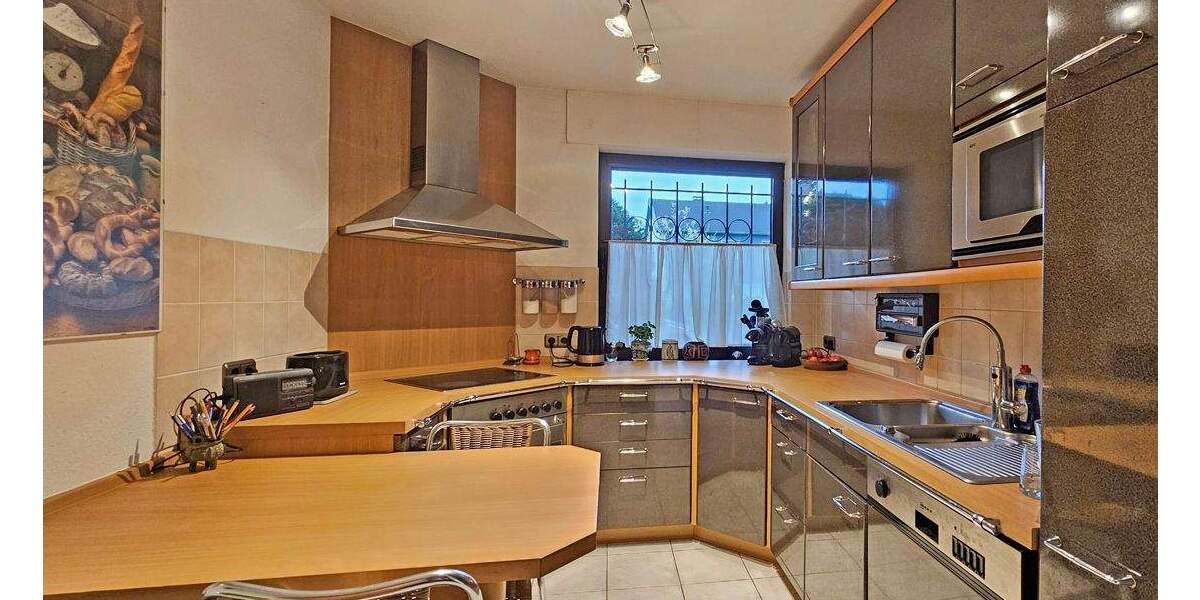 Reihenmittelhaus Bergisch Gladbach Refrath - 5 Zimmer, 139 m&sup2;, 545.000&euro; | Angebot:23961199