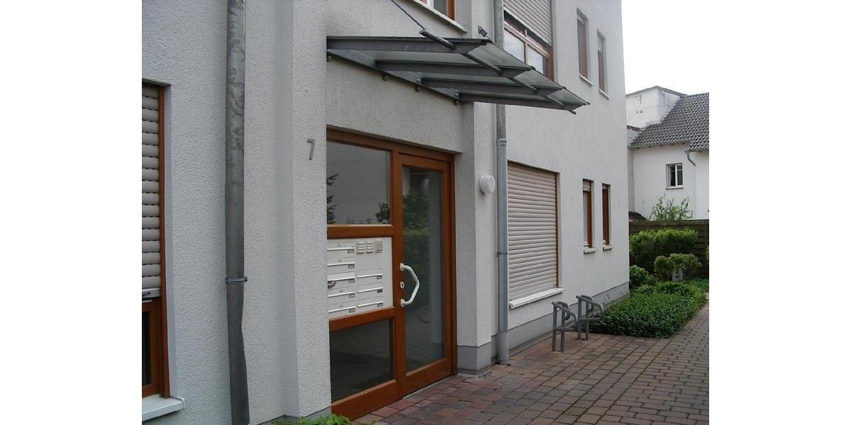 Dachgeschoßwohnung Mainz Laubenheim - 1 Zimmer, 33 m&sup2;, 625&euro; | Angebot:26340253