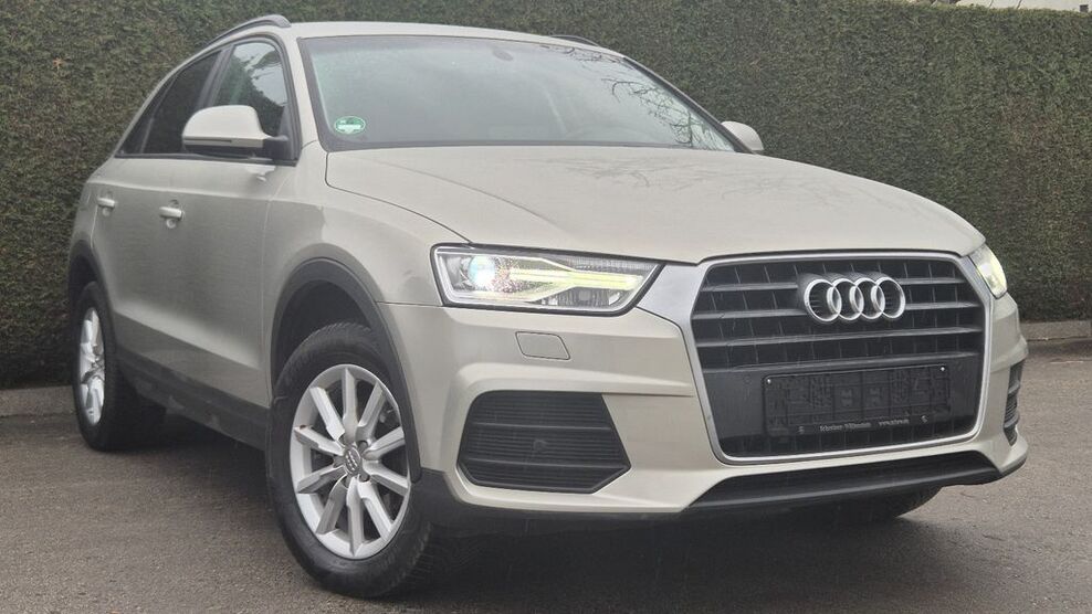 Audi Q3 131.000 km 16.700 € Essen 45356