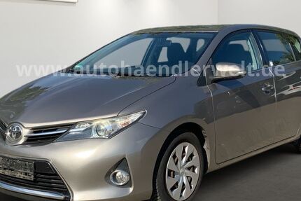Toyota Auris 133.137 km 5.699 &euro; Brehna 06796