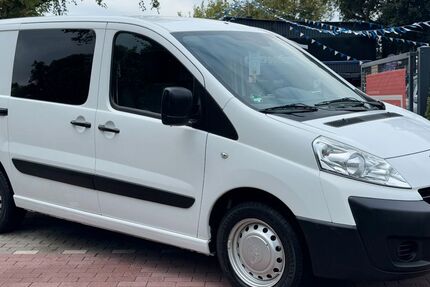 Peugeot Expert 111.761 km 6.490 &euro; BERLIN 13127