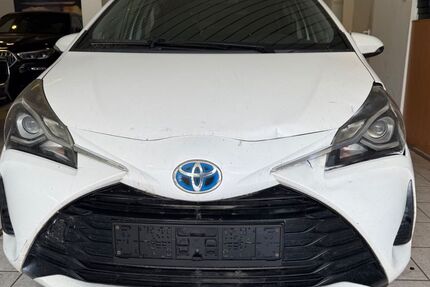 Toyota Yaris 369.000 km 5.950 &euro; Berlin 12349