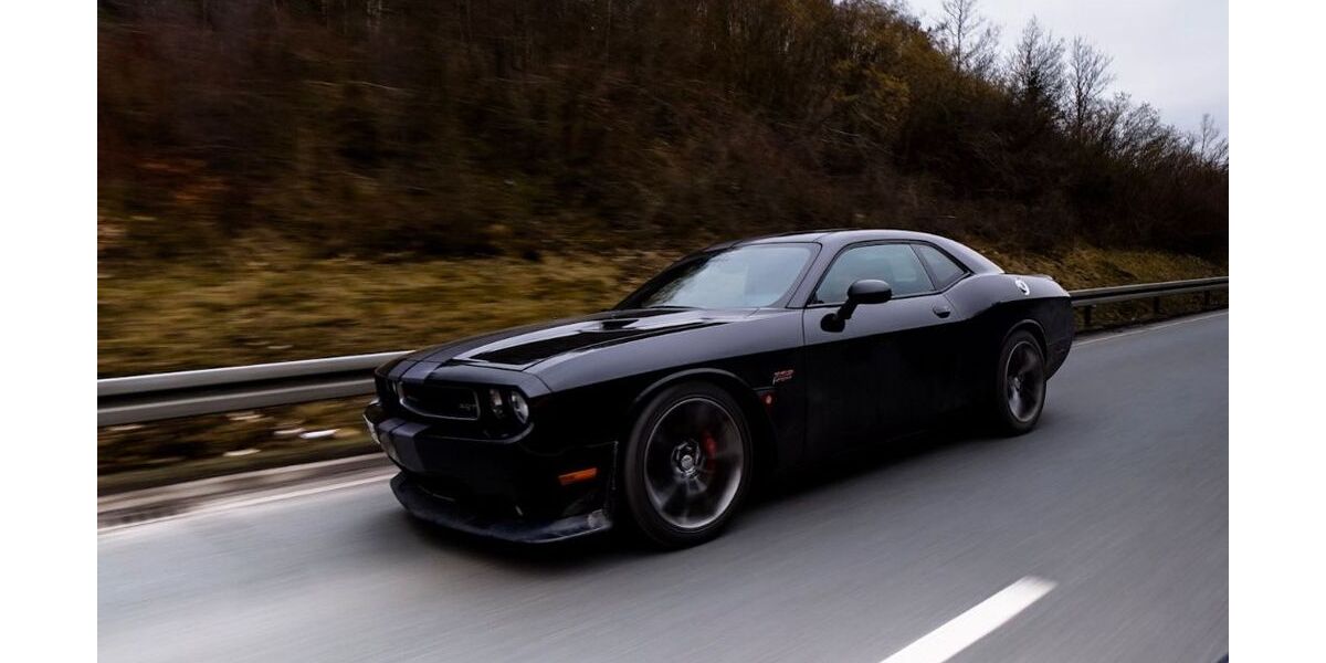 Dodge Challenger 110.000 km 24.999 &euro; Osdorf 24251