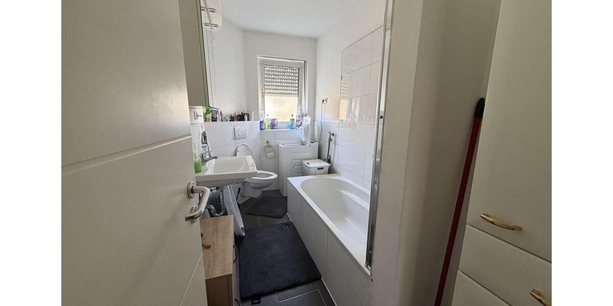 Etagenwohnung Gersthofen - 2 Zimmer, 65 m&sup2;, 1.000&euro; | Angebot:26676168