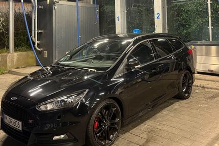 Ford Focus 187.000 km 11.500 &euro; München 81541