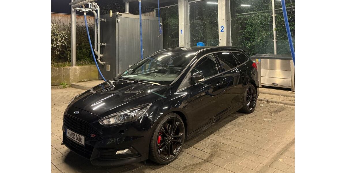 Ford Focus 187.000 km 11.500 &euro; München 81541