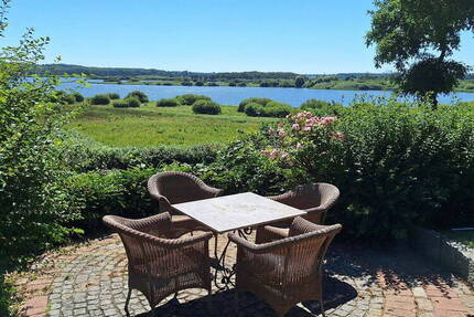 Traumhaftes Einfamilienhaus mit Seeblick und Pool 7 zimmer
