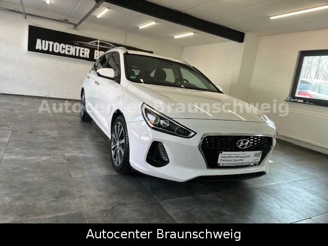 Hyundai i30 198.000 km 7.450 &euro; Braunschweig 38112