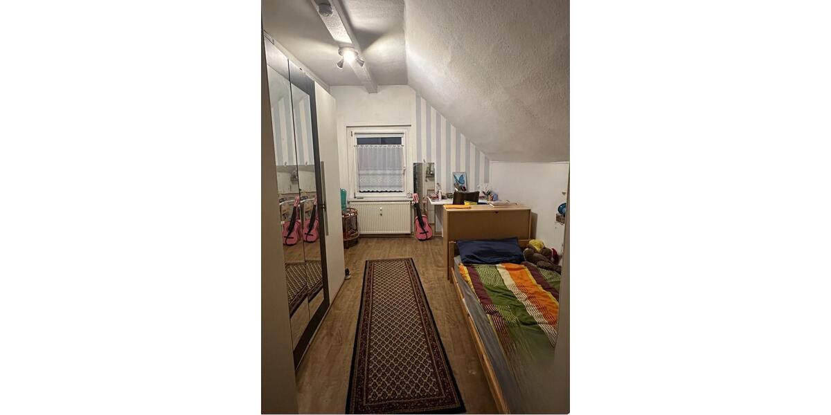 Einfamilienhaus Allstedt - 7 Zimmer, 191 m&sup2;, 214.000&euro; | Angebot:19980914