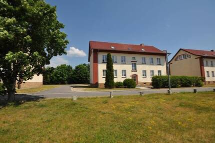 Wohnung Weißkeißel - 3 Zimmer, 63 m&sup2;, 340&euro; | Angebot:23973366