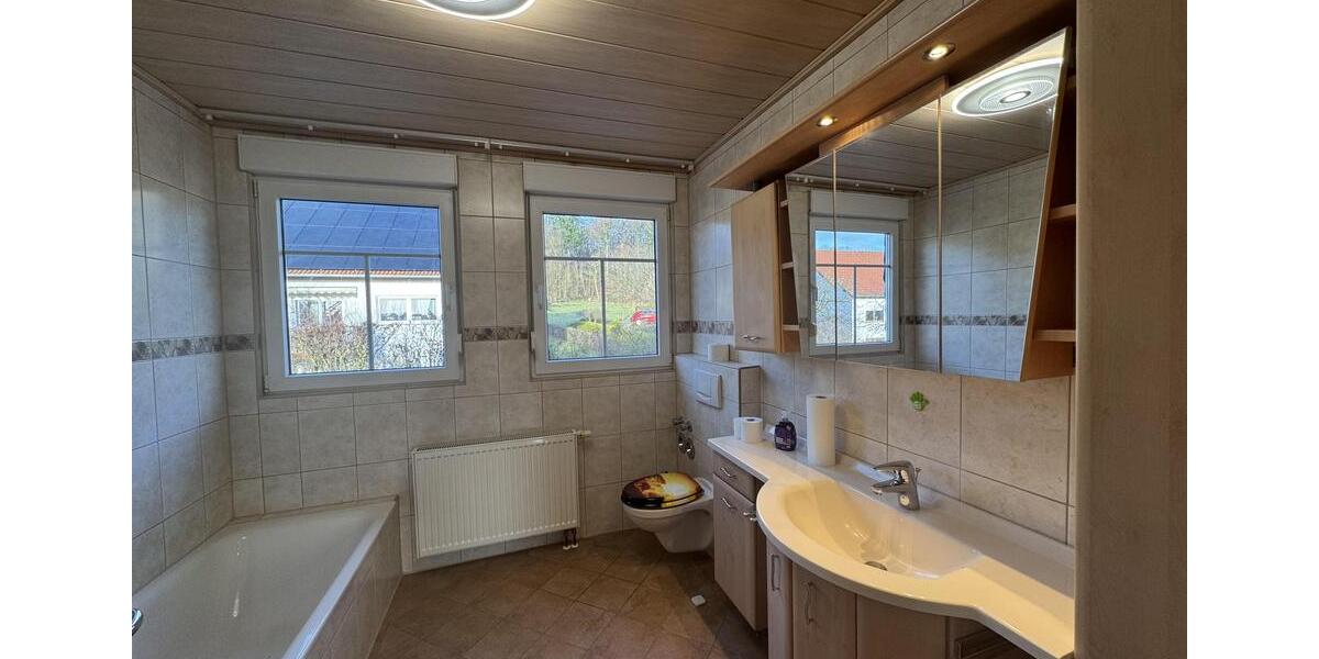 Mehrfamilienhaus, Wohnhaus Haina (Kloster) - 5 Zimmer, 166 m&sup2;, 1.600&euro; | Angebot:26319502