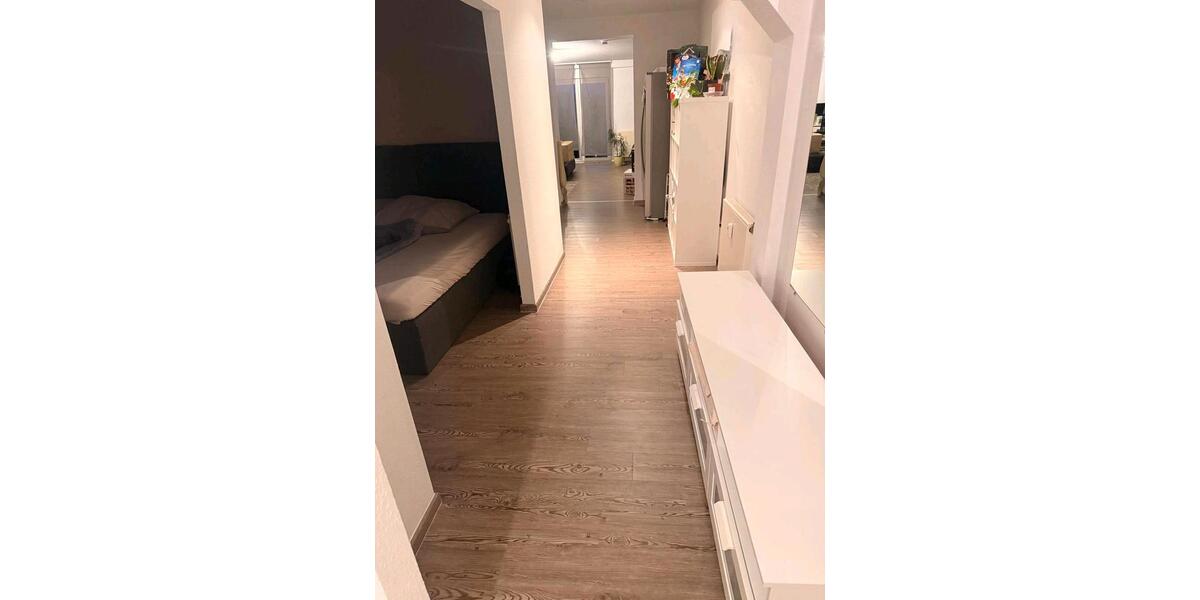 Vermieten schöne 2 Raumaltbauwohnung in Stadtmitte 2 zimmer