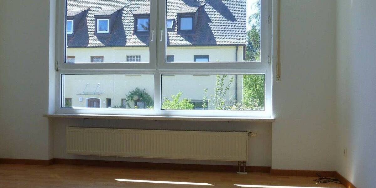 Etagenwohnung Nürnberg Zerzabelshof - 3 Zimmer, 87 m&sup2;, 995&euro; | Angebot:26436752