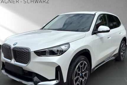 BMW iX1 2.499 km 47.975 &euro; Kirchseeon 85614