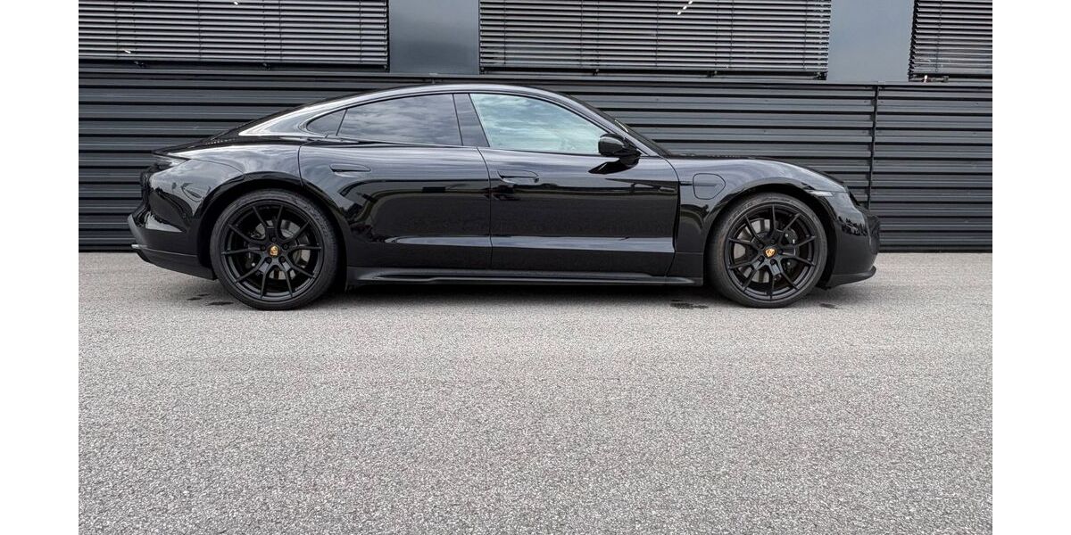 Porsche Taycan 36.700 km 75.800 &euro; Passau 94032
