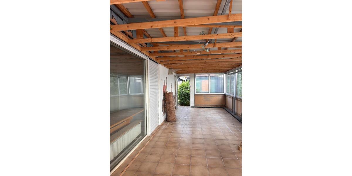 Einfamilienhaus Kastellaun - 7 Zimmer, 215 m&sup2;, 325.000&euro; | Angebot:27023901