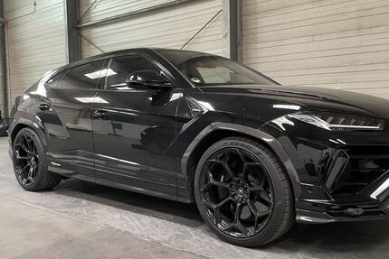 Lamborghini Urus 1.750 km 299.000 &euro; Berlin 12277