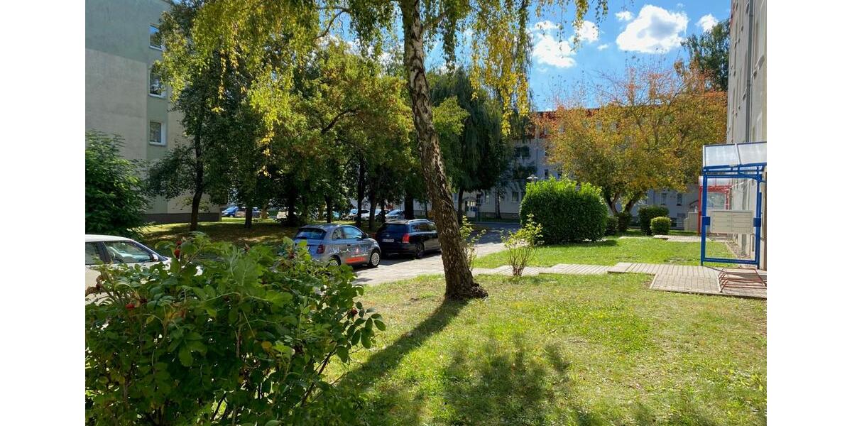 Erdgeschoßwohnung Staßfurt - 2 Zimmer, 49 m&sup2;, 396&euro; | Angebot:26366810