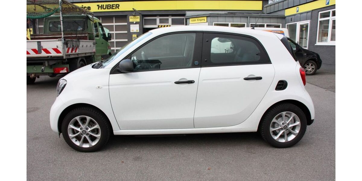 Smart ForFour 2.749 km 9.999 &euro; Bad Kötzting 93444