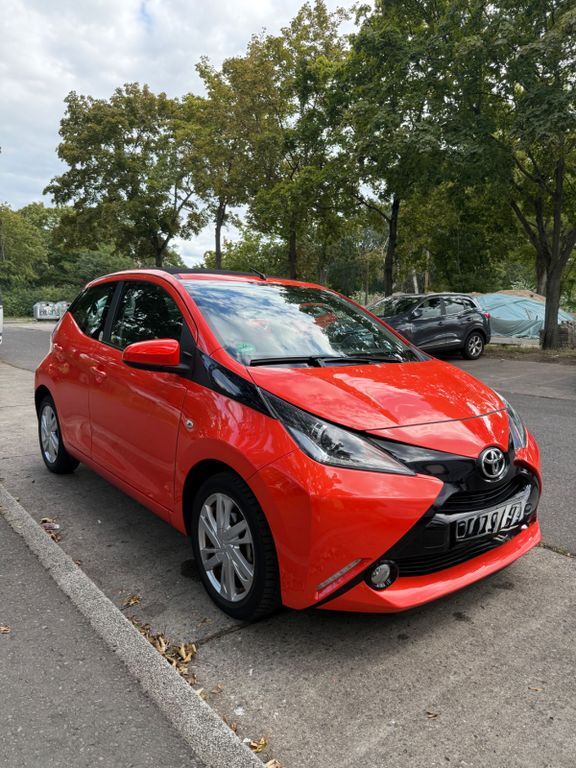 Aygo (X)