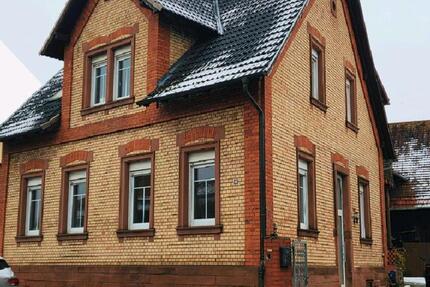 Stilvoller Altbau – gehoben saniert & zentral 7 zimmer