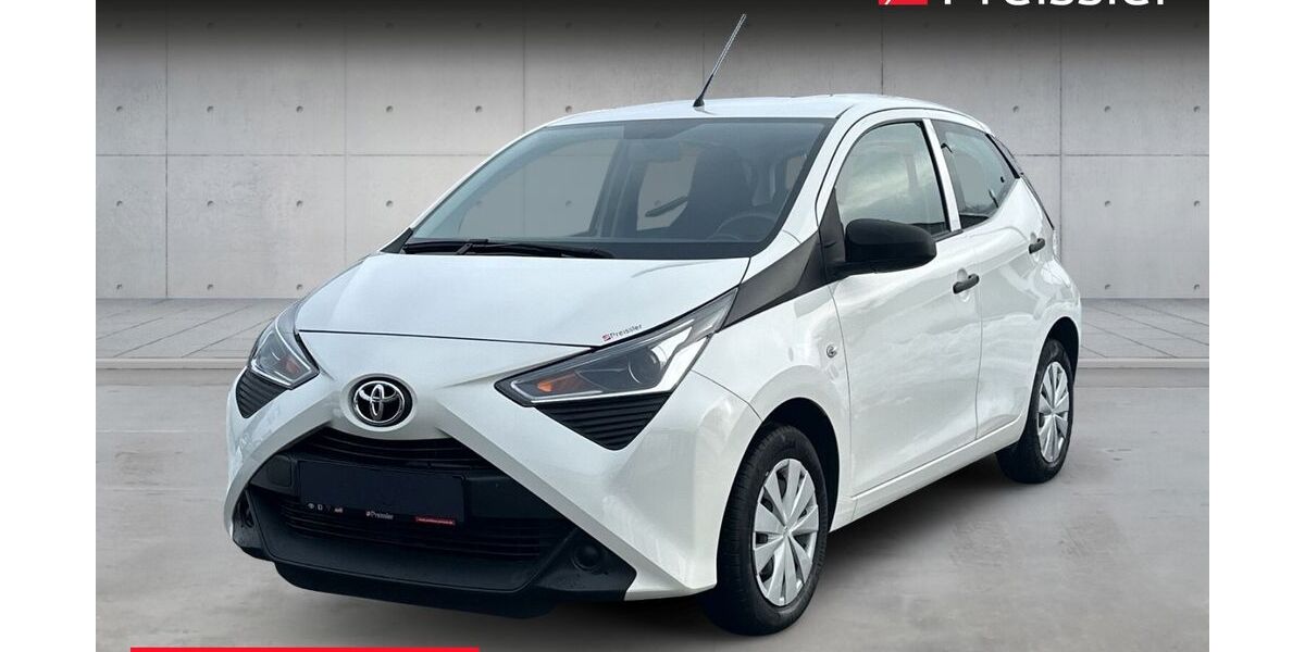 Toyota Aygo (X) 54.324 km 9.984 &euro; Klingenberg 63911
