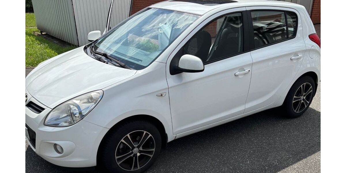 Hyundai i20 138.000 km 1.999 &euro; Dötlingen 27801
