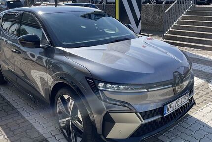 Renault Megane 4.935 km 38.390 € Wolfenbüttel 38304