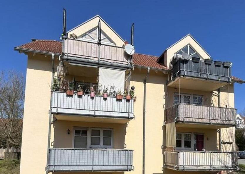 Gemütliche 2 ZKB mit Balkon in ruhiger Lage, nahe Weimar