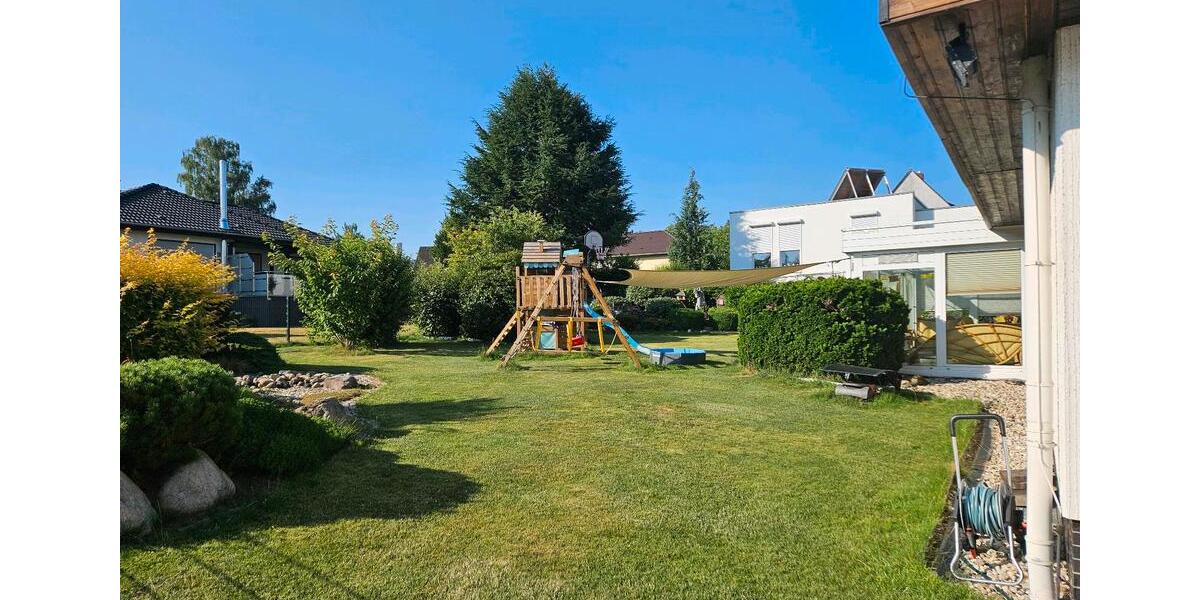 Bungalow Baunatal - 4.5 Zimmer, 160 m&sup2;, 440.000&euro; | Angebot:27081697