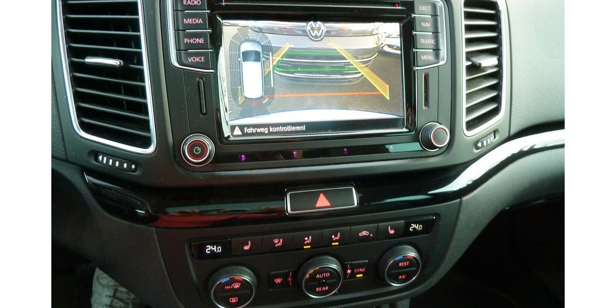 VW Sharan 2.0 TDI DSG Panorama Navi Leder 7 Sitze + 175.000 km 17.900 &euro; Ratingen 40885