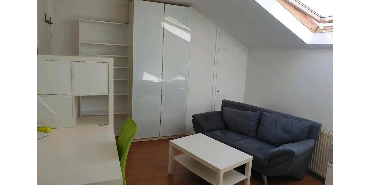 Dachgeschoßwohnung Erlenbach am Main - 5 Zimmer, 18 m&sup2;, 300&euro; | Angebot:26067072