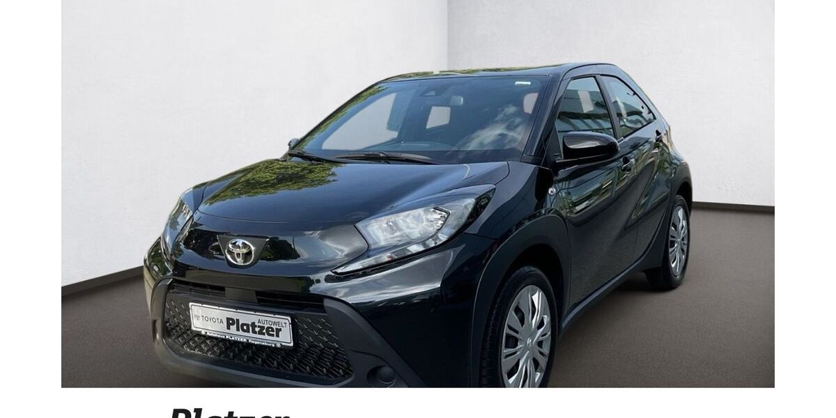 Toyota Aygo (X) 9.820 km 14.980 &euro; Regensburg 93055