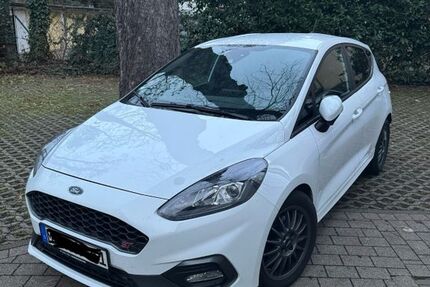 Ford Fiesta 55.000 km 17.400 &euro; Sulzbach 65843