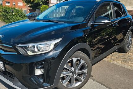 Kia Stonic 6.000 km 14.850 &euro; Mönchengladbach 41063
