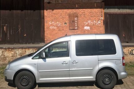VW Caddy 135.500 km 4.500 &euro; Hamburg 20144