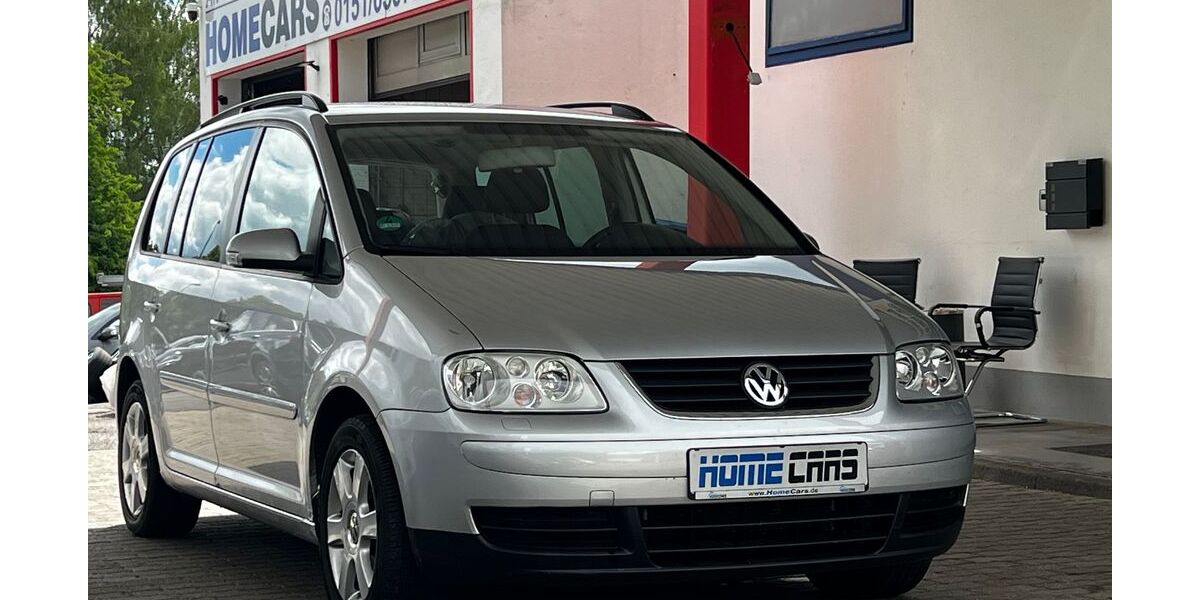 VW Touran 219.000 km 2.450 &euro; Oberndorf am Neckar 78727