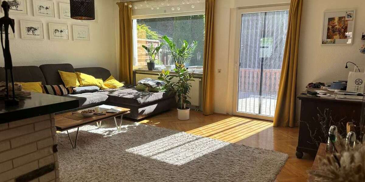 Saniertes Einfamilienhaus mit zwei Garagen in guter Wohnlage - Einfamilienhaus Unterwellenborn | Angebot:26777918