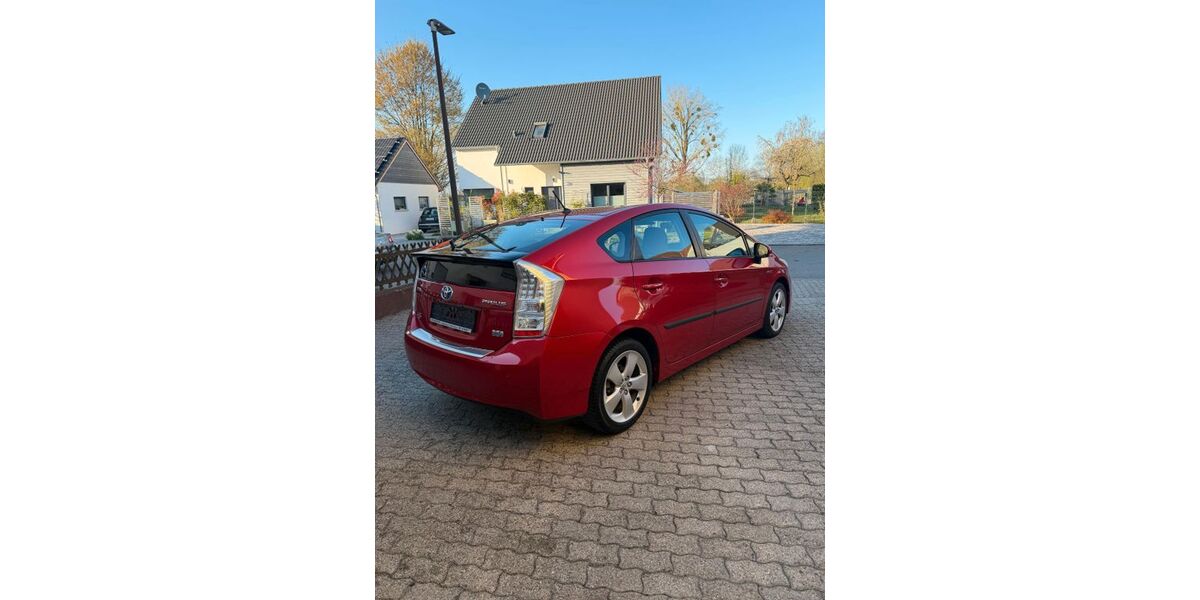 Toyota Prius 144.000 km 8.750 &euro; Lichtenau 77839