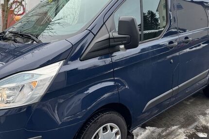 Ford Transit Custom 185.000 km 9.400 &euro; Frankfurt 60433