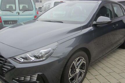 Hyundai i30 62.000 km 15.900 &euro; Erbach/ODW 64711