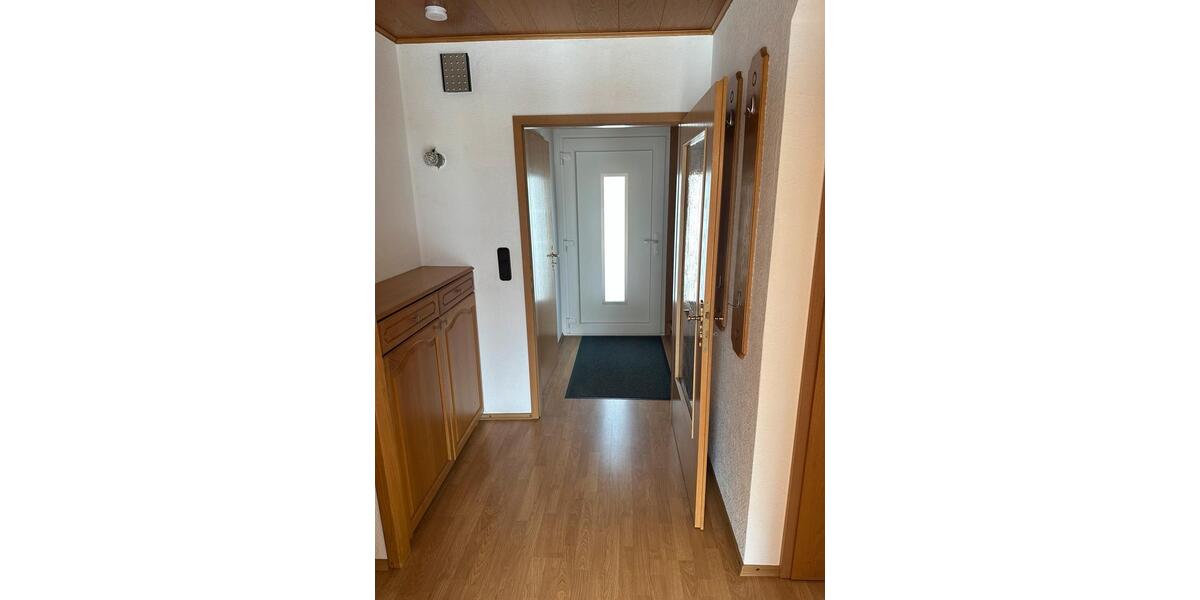 Doppelhaushälfte Bad Oeynhausen Dehme - 1 Zimmer, 100 m&sup2;, 1.300&euro; | Angebot:26617954