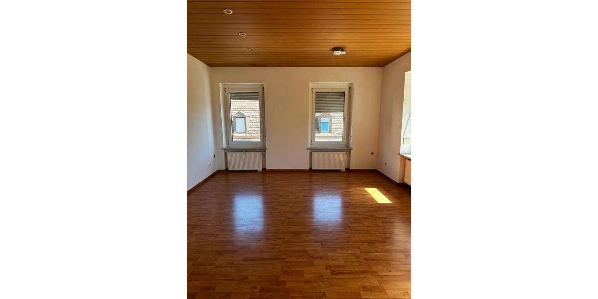 Etagenwohnung Pirmasens - 4.5 Zimmer, 103 m&sup2;, 800&euro; | Angebot:26395668