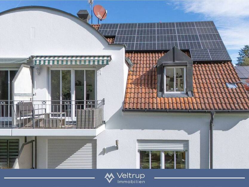 Lichtdurchflutete Dachgeschoss-Wohnung mit zwei Balkonen in Greifenberg 3 zimmer