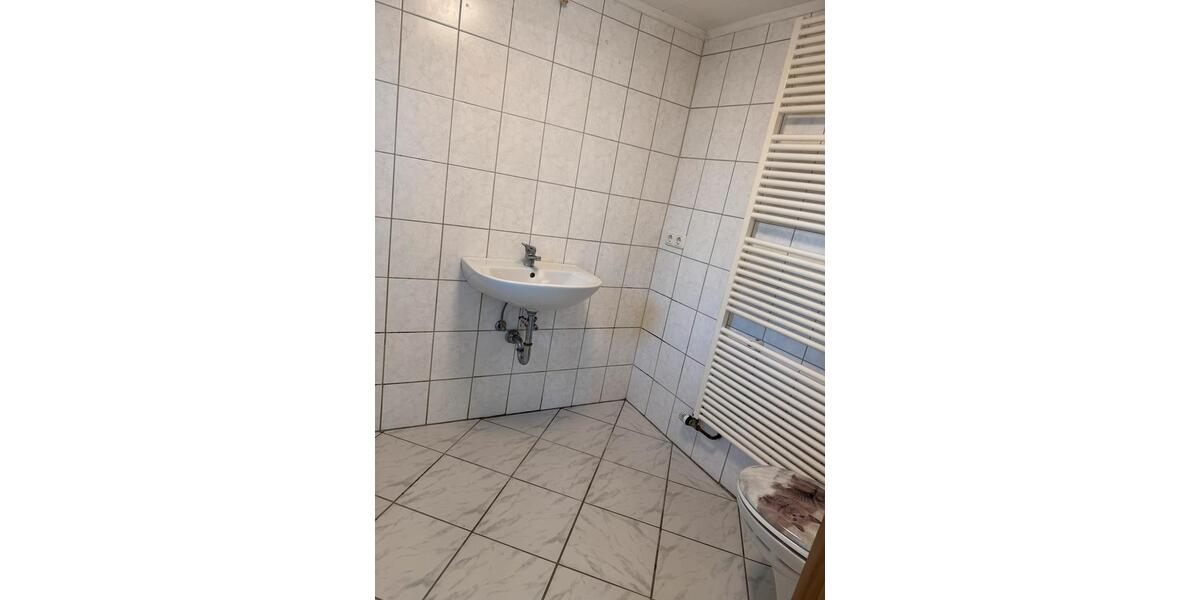 Erdgeschoßwohnung Nieder-Olm Olm - 1 Zimmer, 65 m&sup2;, 650&euro; | Angebot:25402023