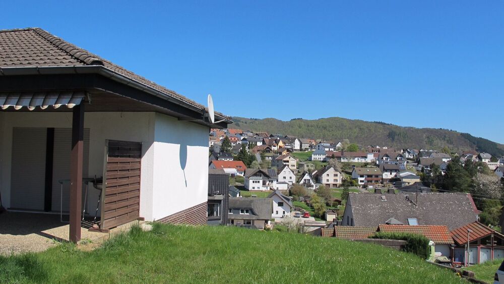 Freistehendes Einfamilienhaus mit 6 Zimmern in Biedenkopf-Wallau - Einfamilienhaus Biedenkopf-Wallau Wallau | Angebot:27092690