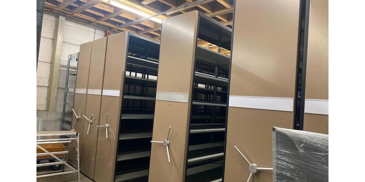 Lagerraum + über 300qm Regalfläche zimmer