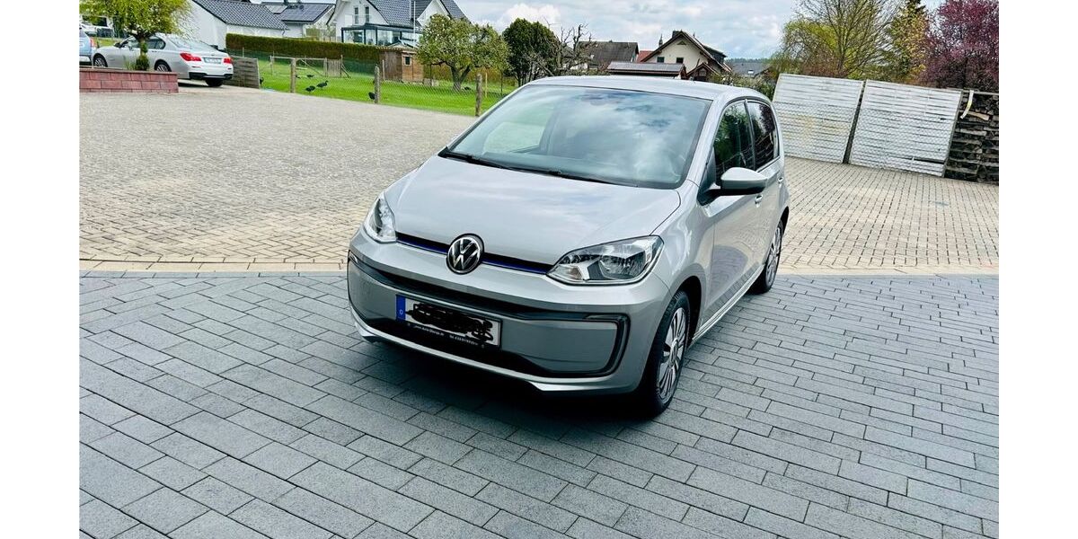 VW e-up! 39.000 km 13.950 &euro; Stadtallendorf 35260